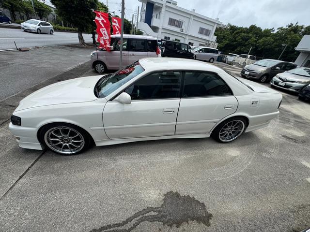 チェイサー ツアラーＶ　１１０系ＭＴ載せ替え公認済み　クスコ車高調　社外アルミ　社外マフラー　追加メーター４連　ターボタイマー　前置きインタークーラー（4枚目）