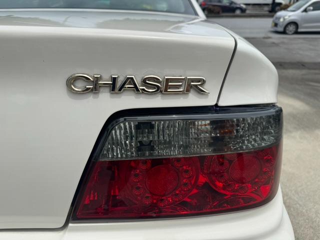 チェイサー ツアラーＶ　１１０系ＭＴ載せ替え公認済み　クスコ車高調　社外アルミ　社外マフラー　追加メーター４連　ターボタイマー　前置きインタークーラー（8枚目）