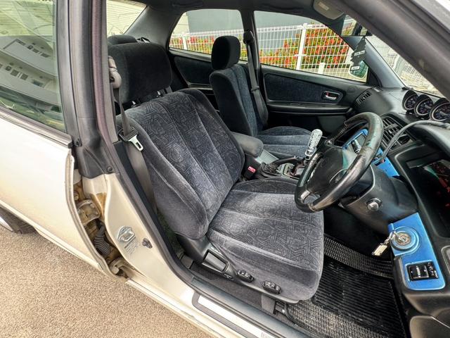 チェイサー ツアラーＶ　１１０系ＭＴ載せ替え公認済み　クスコ車高調　社外アルミ　社外マフラー　追加メーター４連　ターボタイマー　前置きインタークーラー（12枚目）