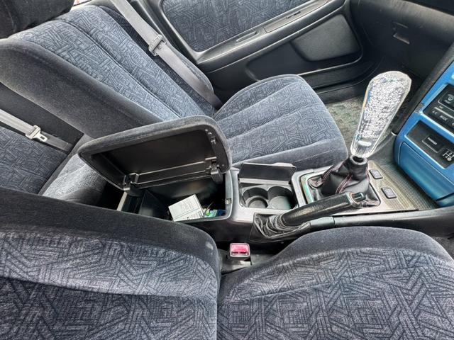 チェイサー ツアラーＶ　１１０系ＭＴ載せ替え公認済み　クスコ車高調　社外アルミ　社外マフラー　追加メーター４連　ターボタイマー　前置きインタークーラー（16枚目）