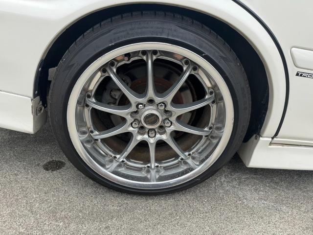 チェイサー ツアラーＶ　１１０系ＭＴ載せ替え公認済み　クスコ車高調　社外アルミ　社外マフラー　追加メーター４連　ターボタイマー　前置きインタークーラー（22枚目）