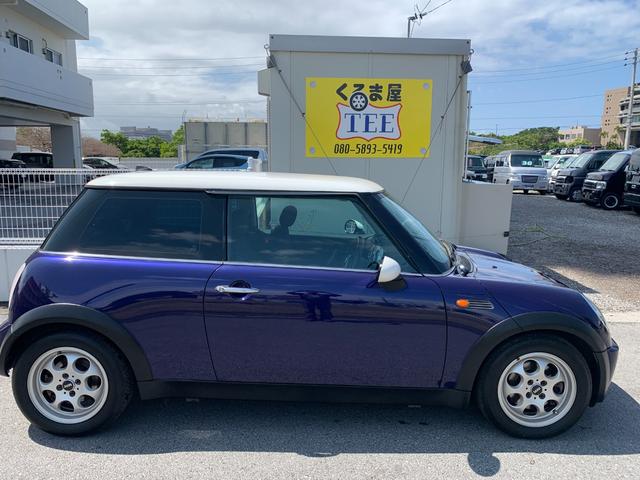 ＭＩＮＩ クーパー　本土仕入れ車両　ブラックアイパープルＭ　ルーフホワイト　ＥＴＣ（8枚目）