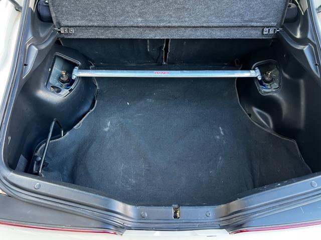 ドンガラではなく、車内も綺麗な状態です。