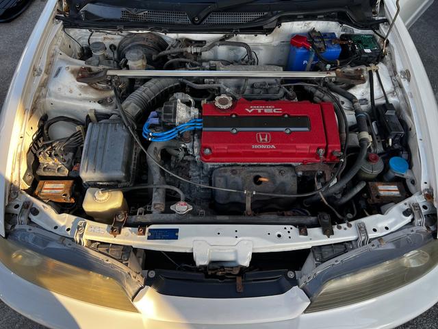 タペットカバー綺麗です。