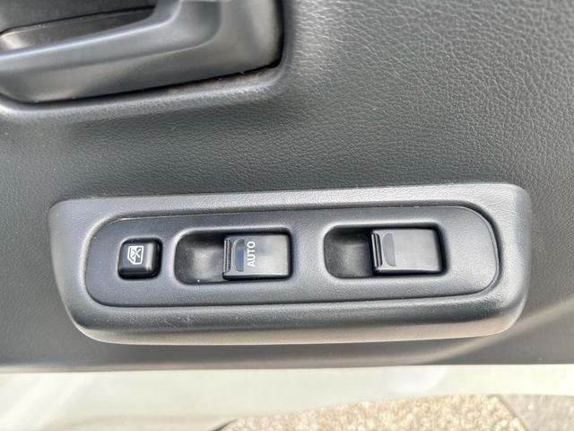 キャリイトラック 　内地中古　オートマチック　エアコン　パワステ　保冷車　パワーウィンドゥ　キーレス　箱、助手席側スライド　修復歴無し（7枚目）