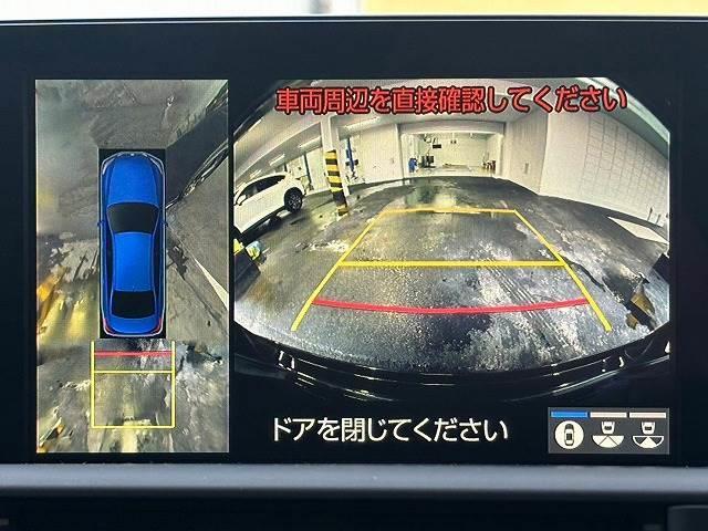 【パノラミックビューモニター】を装備しております。全周囲カメラで危険察知。狭い駐車場でも安心して駐車できますね。