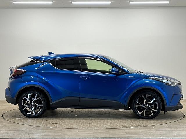 Ｃ－ＨＲ ハイブリッド　Ｇ　純正ＳＤナビ　レーダークルーズコントロール　シートヒーター　ブラインドスポットモニター　ＬＥＤヘッドライト　コーナーセンサー　オートマチックハイビーム　フルセグ　バックカメラ　スマートキー　ＥＴＣ（25枚目）