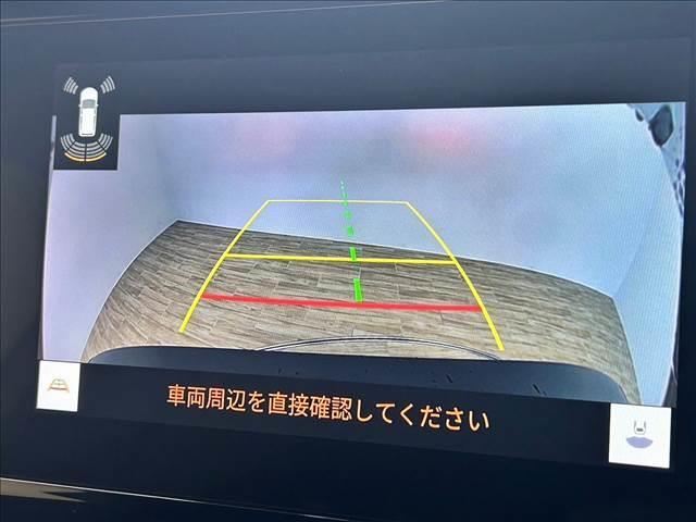 バックカメラ装備で駐車時も安心ですね。