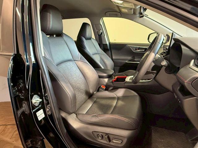 ＲＡＶ４ アドベンチャー　オフロードパッケージＩＩ　アラウンドビューモニター　レーダークルーズコントロール　ブラインドスポットモニター　障害物センサー　シートヒーター　ＥＴＣ　パワーシート　アンチロックブレーキシステム　横滑り防止機能　電動格納ミラー（69枚目）