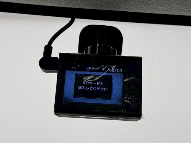 ジムニーシエラ ＪＣ　衝突軽減　車線逸脱　クルーズコントロール　レーンキープ　ＬＥＤヘッドライト　ＥＴＣ　純正１５インチアルミ　専用増設電源ユニット　スペアタイヤハードカバー　純正ナビ　テレビ　バックカメラ　シートヒーター（59枚目）