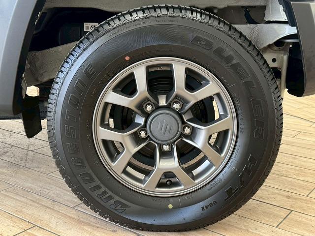 ジムニーシエラ ＪＣ　衝突軽減　車線逸脱　クルーズコントロール　レーンキープ　ＬＥＤヘッドライト　ＥＴＣ　純正１５インチアルミ　専用増設電源ユニット　スペアタイヤハードカバー　純正ナビ　テレビ　バックカメラ　シートヒーター（74枚目）