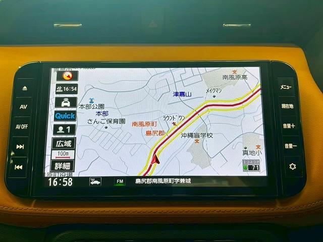 【純正ナビ】一体感のあるナビは、高級感ある車内を演出してくれます。Ｂｌｕｅｔｏｏｔｈ再生などオーディオ機能も充実しておりますので、運転もより楽しめます♪