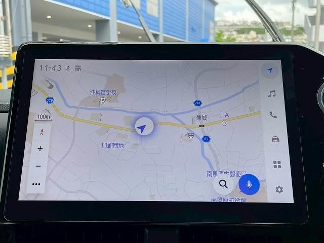 【純正ディスプレイオーディオ】ＦＭ・ＡＭラジオやブルートゥース接続など多彩な機能を併せ持っており、インパネ周りがすっきりしてますね！追加オプションでナビ機能やフルセグＴＶ、ＤＶＤ再生なども可能です。