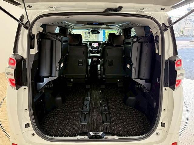 【トランクルーム】趣味が広がる収容スペース！これだけの広さがあればお買い物やレジャーなどにも最適です！使用感も少なくきれいな状態を維持しております。