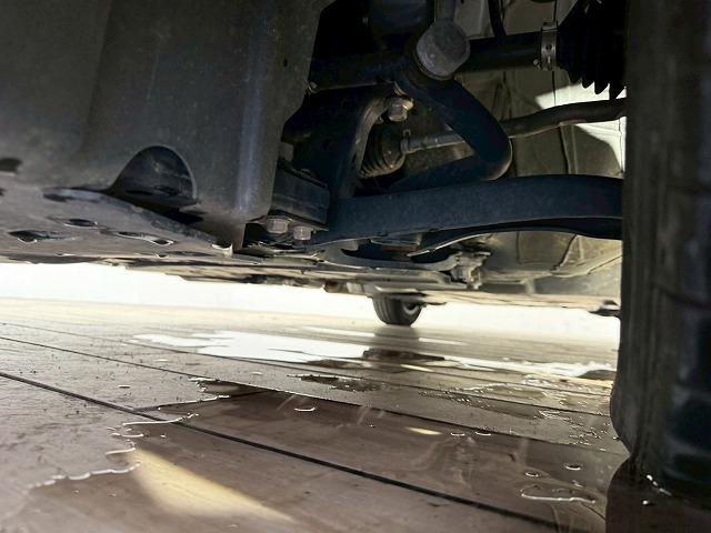 フリードハイブリッド ハイブリッド・クロスター 1オーナー 純正9型ナビ フリップダウンモニター 衝突軽減 レーンキープアシスト クルーズコントロール 両側電動 コーナーセンサー 6人乗り Bluetooth ウォークスルー バックカメラ(35枚目)