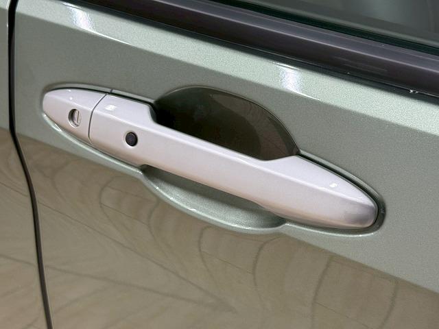 フリードハイブリッド ハイブリッド・クロスター 1オーナー 純正9型ナビ フリップダウンモニター 衝突軽減 レーンキープアシスト クルーズコントロール 両側電動 コーナーセンサー 6人乗り Bluetooth ウォークスルー バックカメラ(43枚目)