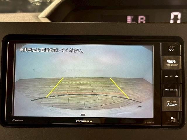 【バックカメラ】便利なバックカメラで安全確認もできます。駐車が苦手な方にもオススメな便利機能です。