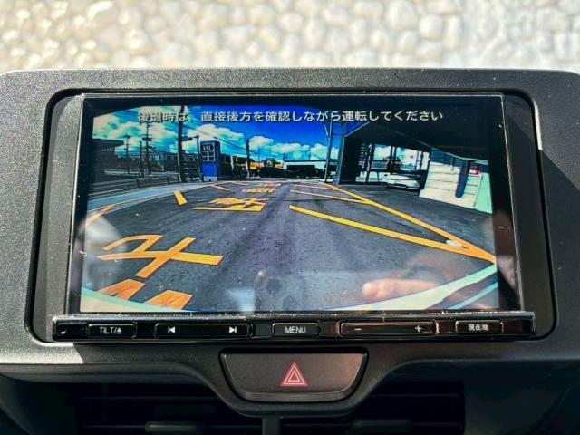 【カラーバックモニターを装備しております。リアの映像がカラーで映し出されますので日々の駐車や幅　寄せなどで安心安全です。