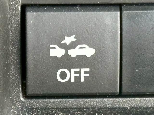 【衝突軽減ブレーキ(PCS)】万が一のときにレーダーやセンサーなどが前方障害物や車両などを検知し、衝突の可能性がある際に緊 急ブレーキをかける機能です。