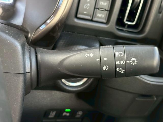 自宅に居ながらスマートフォンで商談!MEGA SUV南風原店ではWEB商談サービスを導入しています。詳細は店舗までお問合せ下さい!TEL:098-996-4242