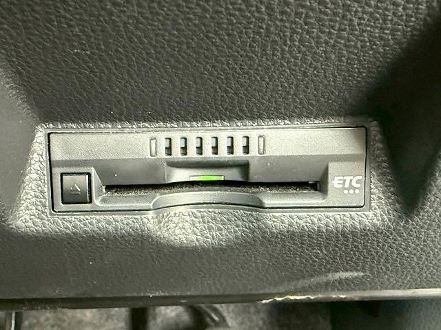 ヤリス X モデリスタアルミ アダプティブクルーズコントロール オートマチックハイビーム 衝突軽減ブレーキ レーンキープ Bluetooth アップルカープレイ バックカメラ ステアリングスイッチ ETC(5枚目)