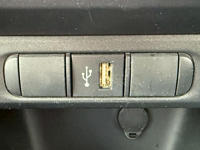 ヤリス X モデリスタアルミ アダプティブクルーズコントロール オートマチックハイビーム 衝突軽減ブレーキ レーンキープ Bluetooth アップルカープレイ バックカメラ ステアリングスイッチ ETC(29枚目)