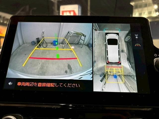 【パノラミックビューモニター】専用のカメラにより、上から見下ろしたような視点で３６０度クルマの周囲を確認することができます☆死角部分も確認しやすく、狭い場所での切り返しや駐車もスムーズに行えます。