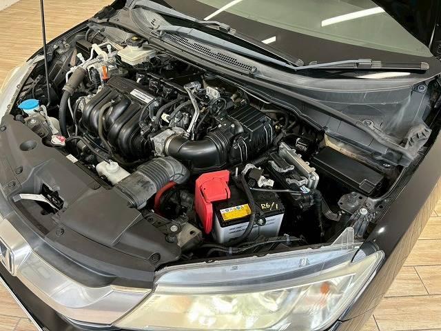 グレイス ハイブリッドLX クルーズコントロール 衝突軽減ブレーキ バックカメラ プッシュスタート Bluetooth スマートキー オートライト ドライブレコーダー ステアリングスイッチ ETC フォグライト CD/DVD再生(20枚目)