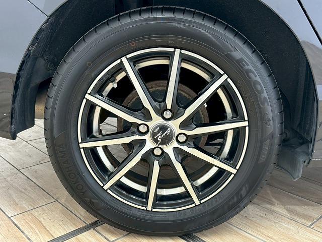 グレイス ハイブリッドLX クルーズコントロール 衝突軽減ブレーキ バックカメラ プッシュスタート Bluetooth スマートキー オートライト ドライブレコーダー ステアリングスイッチ ETC フォグライト CD/DVD再生(31枚目)