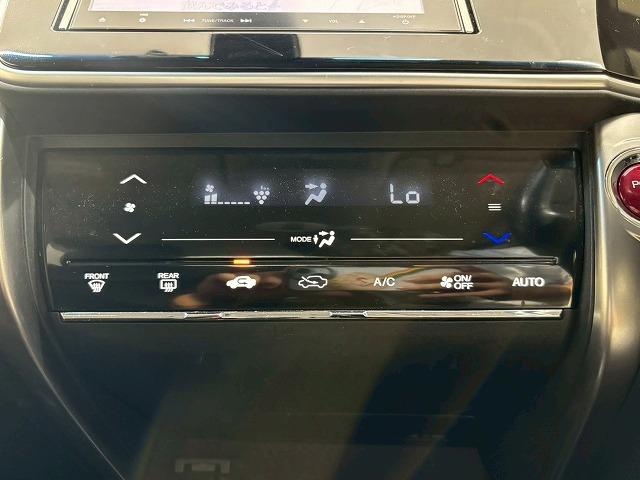 グレイス ハイブリッドLX クルーズコントロール 衝突軽減ブレーキ バックカメラ プッシュスタート Bluetooth スマートキー オートライト ドライブレコーダー ステアリングスイッチ ETC フォグライト CD/DVD再生(59枚目)