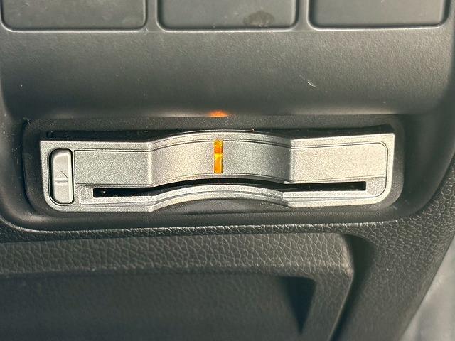 グレイス ハイブリッドLX クルーズコントロール 衝突軽減ブレーキ バックカメラ プッシュスタート Bluetooth スマートキー オートライト ドライブレコーダー ステアリングスイッチ ETC フォグライト CD/DVD再生(60枚目)