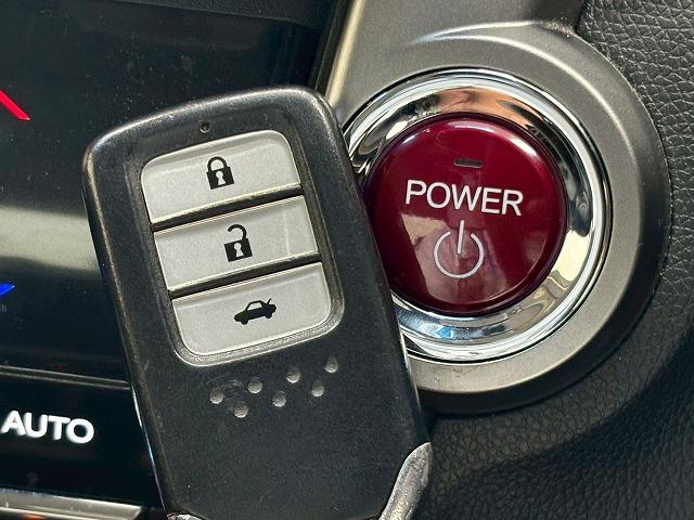 グレイス ハイブリッドLX クルーズコントロール 衝突軽減ブレーキ バックカメラ プッシュスタート Bluetooth スマートキー オートライト ドライブレコーダー ステアリングスイッチ ETC フォグライト CD/DVD再生(71枚目)