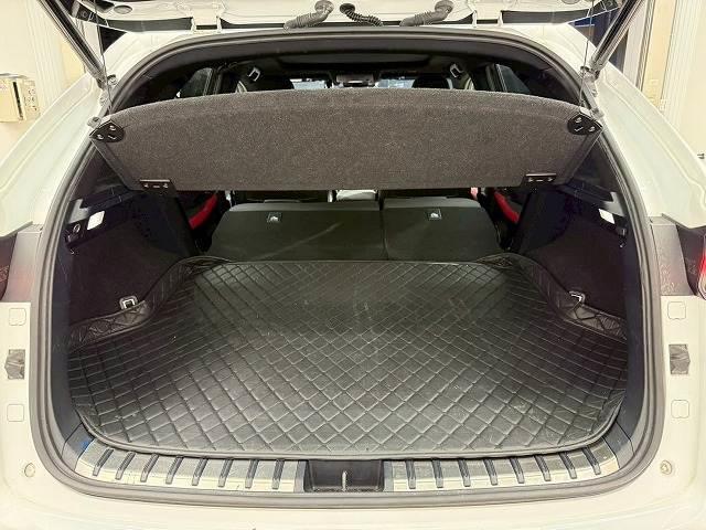 【トランクルーム】趣味が広がる収容スペース!これだけの広さがあればお買い物やレジャーなどにも最適です!使用感も少なくきれいな状態を維持しております。