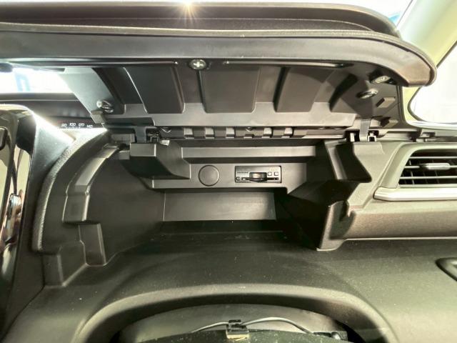 自宅に居ながらスマートフォンで商談！ＭＥＧＡ　ＳＵＶ南風原店ではＷＥＢ商談サービスを導入しています。詳細は店舗までお問合せ下さい！ＴＥＬ：０９８－９９６－４２４２