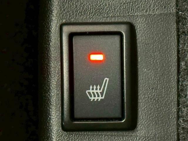 【シートヒーター】冬場はエアコンの温度設定を低めにでき、身体の芯からポカポカになります。