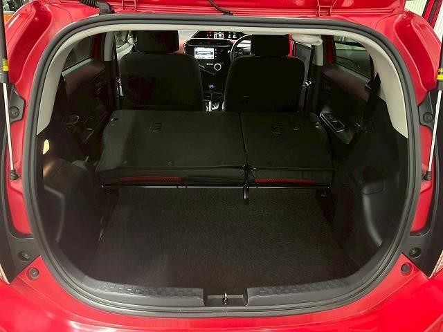 【トランクルーム】趣味が広がる収容スペース！これだけの広さがあればお買い物やレジャーなどにも最適です！使用感も少なくきれいな状態を維持しております。