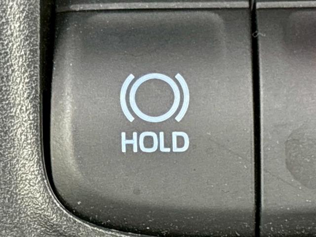 カローラクロス ハイブリッド Z 禁煙 パノラマルーフ ブラインドスポットモニター パワーシート シートヒーター CD/DVD再生 電動リアゲート コーナーセンサー 軽減ブレーキ レーンキープ 追従クルーズコントロール スマートキー(54枚目)