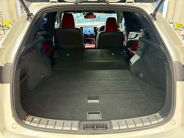 【トランクルーム】趣味が広がる収容スペース！これだけの広さがあればお買い物やレジャーなどにも最適です！使用感も少なくきれいな状態を維持しております。