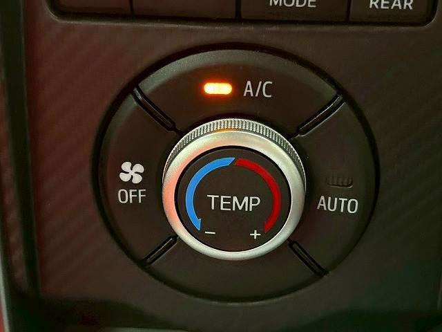 コペン XPLAY 純正フルセグナビ クリアランスソナー Bluetooth LEDヘッドライト オートマチックハイビーム スマートキー プッシュスタート バックカメラ CD/DVD再生 ステアリングスイッチ 純正アルミ(9枚目)