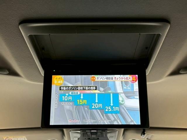 【フリップダウンモニター】家族や仲間とのドライブもこのモニターさえあれば長距離ドライブも盛り上がりますね。