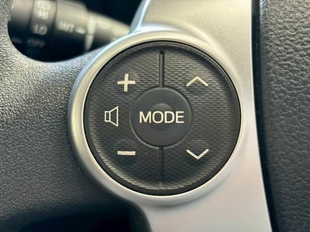 【ステアリングスイッチ】を装備しております。オーディオ操作をハンドルで行うことが可能です。