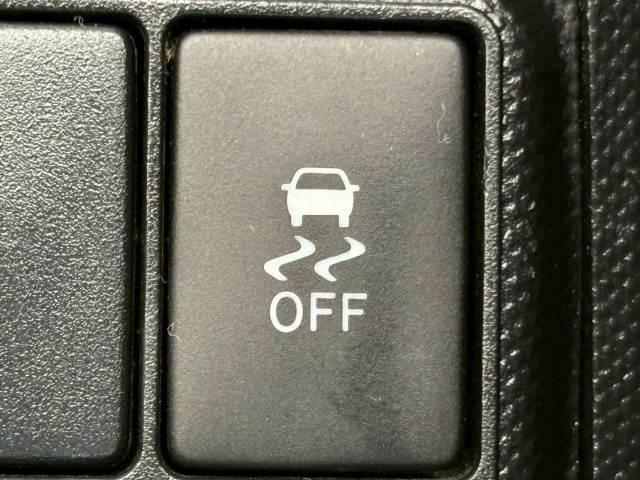 【横滑り防止装置】万が一の時に車の車両姿勢が乱れて横滑りなどの不安定な状態を抑え、車両の姿勢を安定させるシステムです。