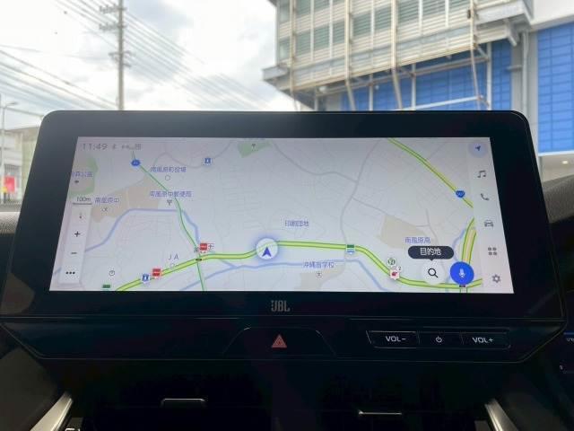 【純正ナビ】一体感のあるナビは、高級感ある車内を演出してくれます。Ｂｌｕｅｔｏｏｔｈ再生などオーディオ機能も充実しておりますので、運転もより楽しめます♪