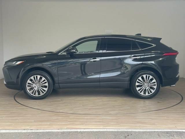 当店お薦めのボディガラスコーティングはいかがでしょうか？中古車の輝きを取り戻す、ボディーガラスコーティングです。スタッフもお薦めのオプションになります。