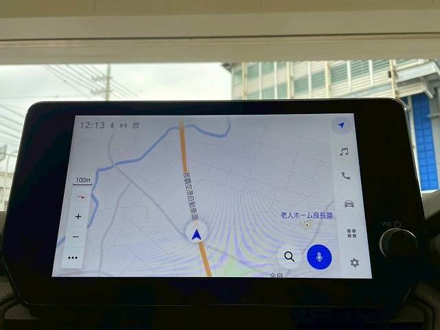 【純正ナビ】一体感のあるナビは、高級感ある車内を演出してくれます。Ｂｌｕｅｔｏｏｔｈ再生などオーディオ機能も充実しておりますので、運転もより楽しめます♪