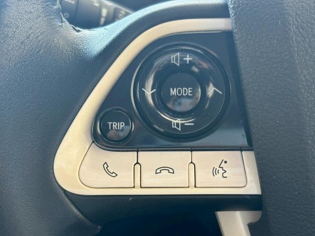 プリウス Ａツーリングセレクション　トヨタセーフティセンス　ブラインドスポットモニター　ヘッドアップディスプレイ　追従クルーズコントロール　駐車支援　ＡＣ１００Ｖ　シートヒーター　クリアランスソナー　オートマチックハイビーム　ＥＴＣ（44枚目）