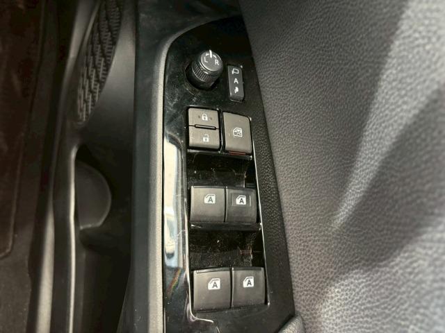 プリウス Ａツーリングセレクション　トヨタセーフティセンス　ブラインドスポットモニター　ヘッドアップディスプレイ　追従クルーズコントロール　駐車支援　ＡＣ１００Ｖ　シートヒーター　クリアランスソナー　オートマチックハイビーム　ＥＴＣ（49枚目）