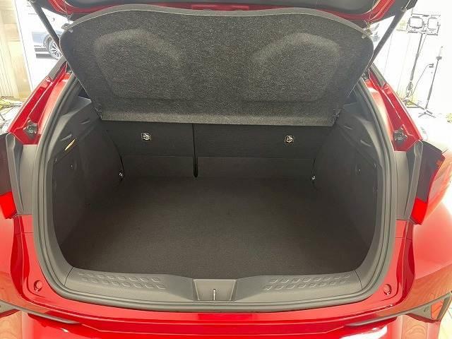 C-HR ハイブリッドG 全周囲カメラ ディスプレイオーディオ ブラインドスポットモニター 追従クルーズコントロール オートホールド シートヒーター 純正アルミホイール ETC Bluetooth LEDヘッドライト(13枚目)