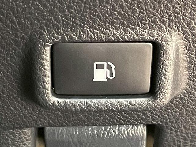 C-HR ハイブリッドG 全周囲カメラ ディスプレイオーディオ ブラインドスポットモニター 追従クルーズコントロール オートホールド シートヒーター 純正アルミホイール ETC Bluetooth LEDヘッドライト(49枚目)