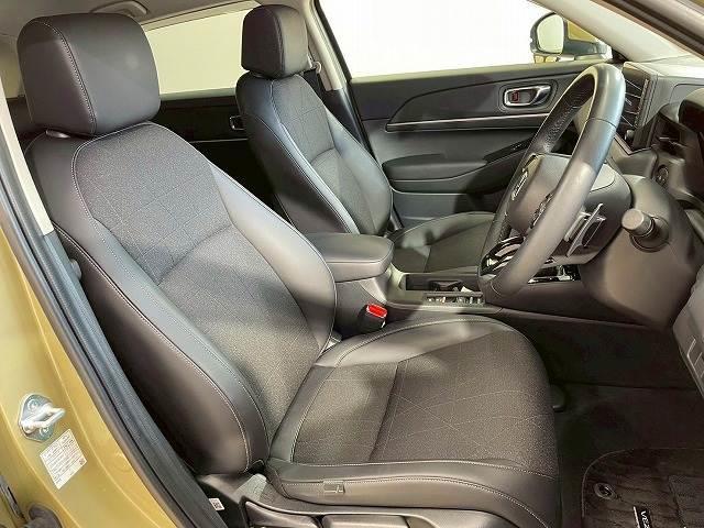 【フロントシート】破れ・へたりも少なく、ご覧の通りきれいな状態を維持しております。また、室内クリーニング・コーティングもご用命いただけます。